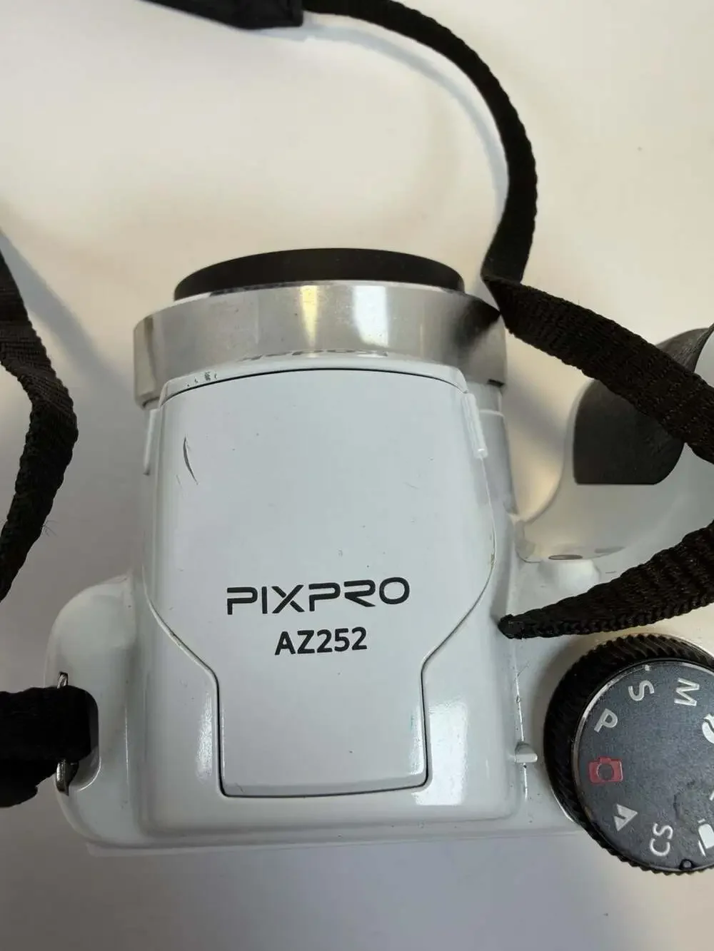 Kodak PIXPRO AZ252 Astro Zoom Digital Camera - White